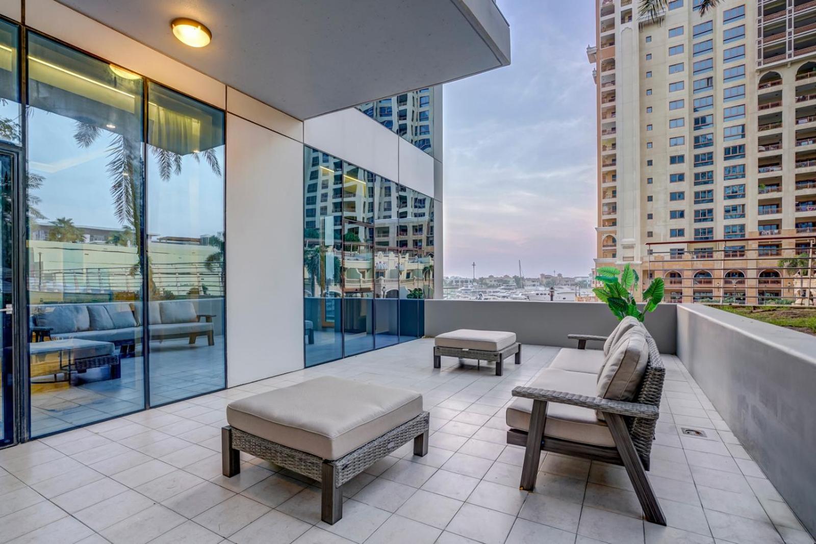Oceana Atlantic Seaside Apt Dubai Buitenkant foto
